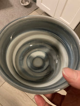 Load image into Gallery viewer, Small Bowl
