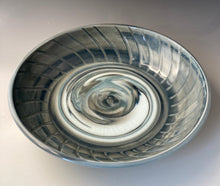 Load image into Gallery viewer, Serving Bowl Interior Curve Flute