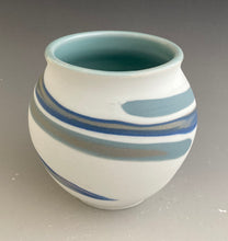 Load image into Gallery viewer, Small Sphere #3352
