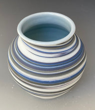 Load image into Gallery viewer, Small Sphere #3340
