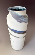 Load image into Gallery viewer, Small Vase #3389

