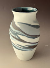 Load image into Gallery viewer, Small Vase #4446
