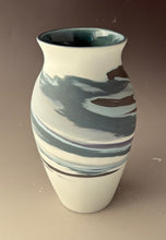 Load image into Gallery viewer, Small Vase #4446
