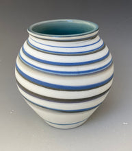 Load image into Gallery viewer, Small Sphere #3347
