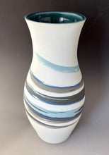 Load image into Gallery viewer, Medium Vase #3405
