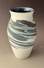 Load image into Gallery viewer, Small Vase #4446

