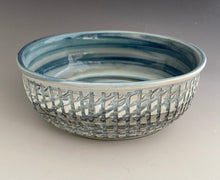 Load image into Gallery viewer, Serving Bowl Squared Weave Carve
